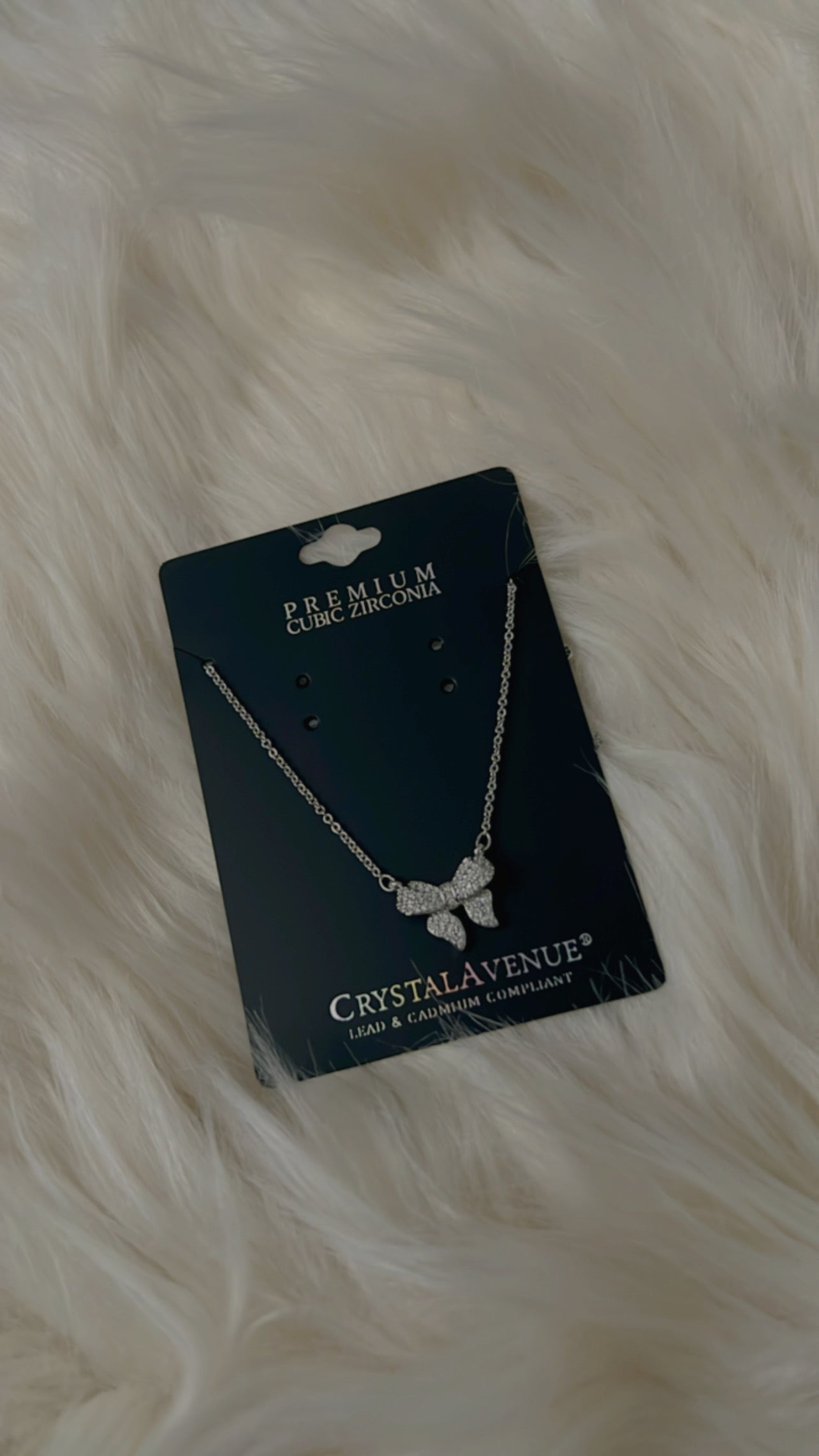 Pretty Bow Necklace - Silver