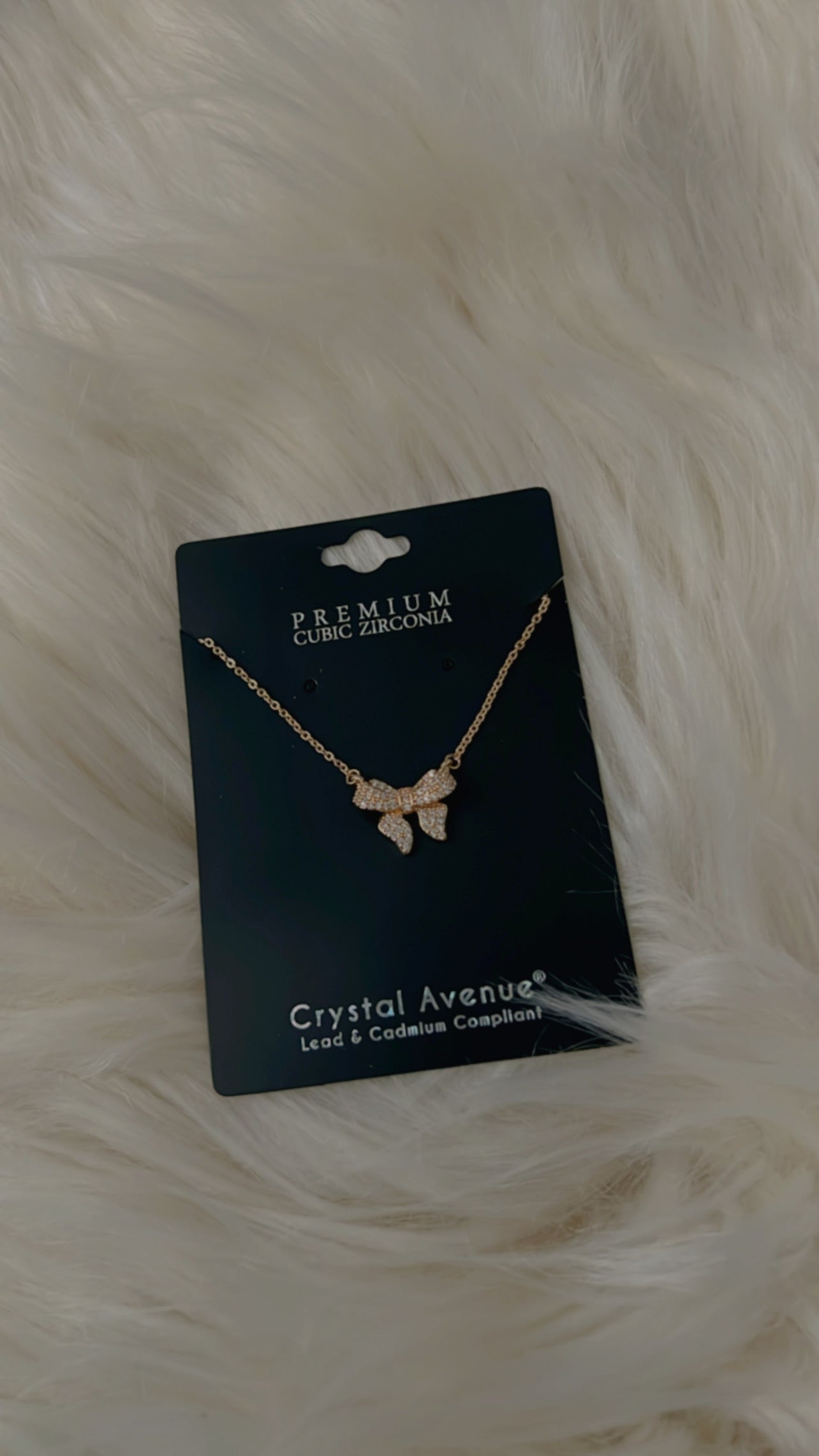 Pretty Bow Necklace - Gold